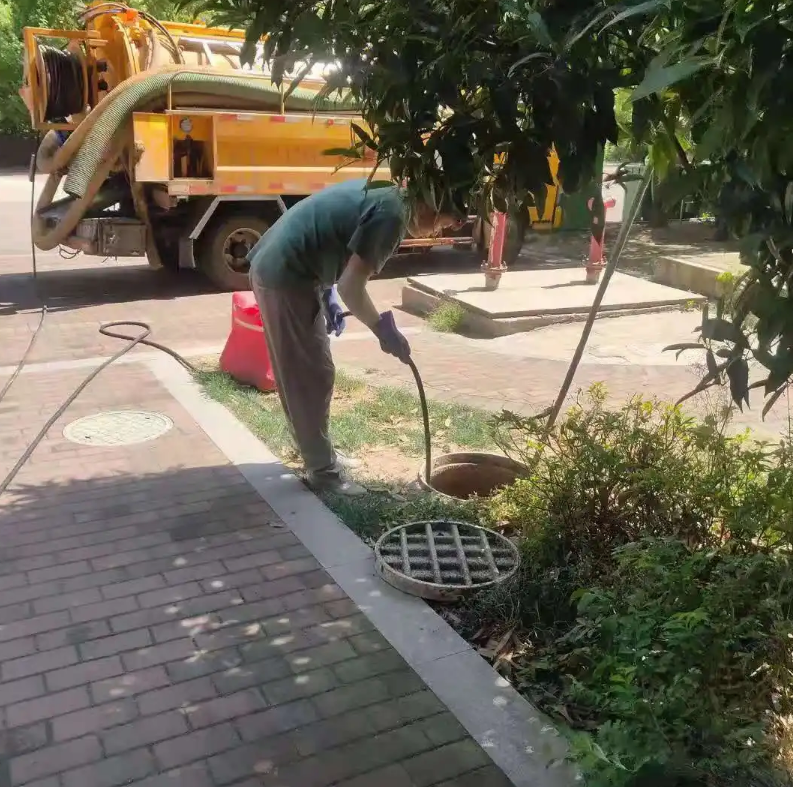 颍州市政排污管道清淤疏通——专业团队，让您全程省心！
